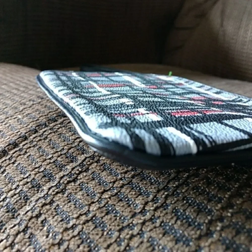 Vera Bradley black gray